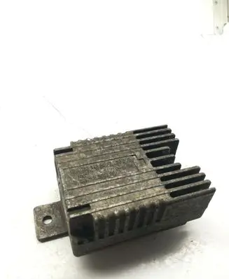 Mercedes-Benz A W169 Coolant fan relay A0275458032
