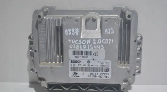 Hyundai Tucson LM Engine control unit/module 0281015443