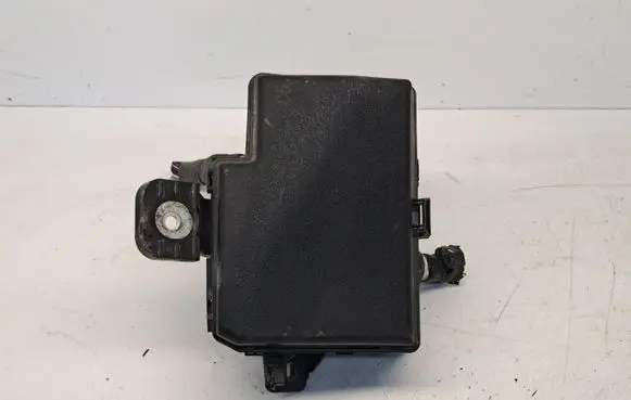 Toyota Yaris Fuse box set 821150DQ50C