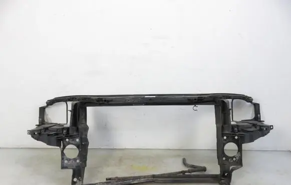 Audi A8 S8 D3 4E Radiator support slam panel bracket 