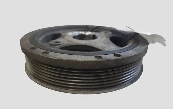 Toyota Avensis T270 Crankshaft pulley 134080R030
