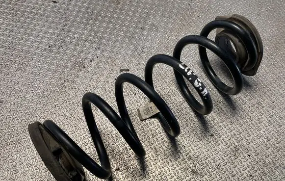 Honda Civic X Rear coil spring
