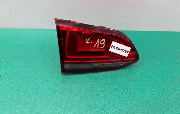 Volkswagen Golf VII Tailgate rear/tail lights 5G9945093D