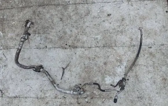 Ford Focus Air conditioning (A/C) pipe/hose