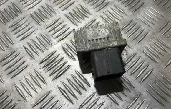 Renault Laguna II Glow plug pre-heat relay