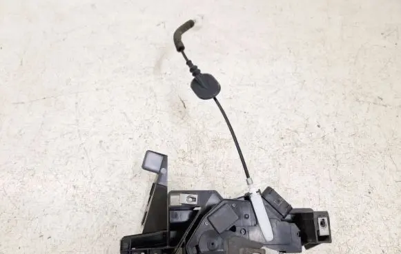 Ford Fusion II Front door lock FS7A5421813 FS7A5421813CA 0739103