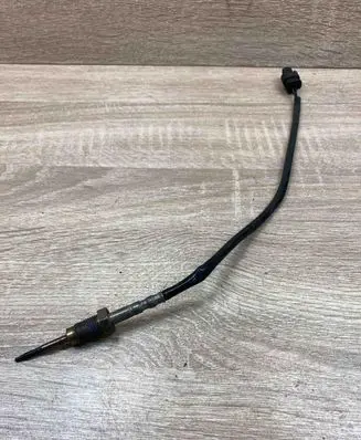 BMW 3 E90 E91 Exhaust gas temperature sensor 8509963 10M13