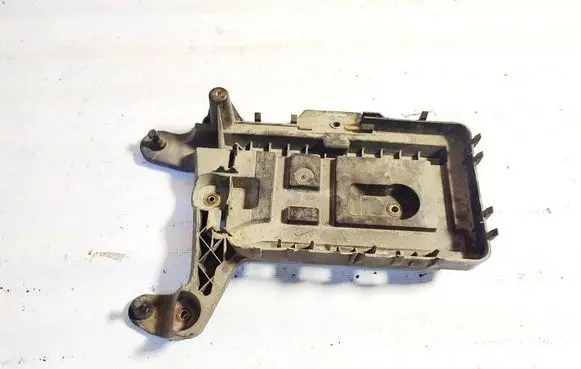 Volkswagen Golf V Battery box tray 1K0915333
