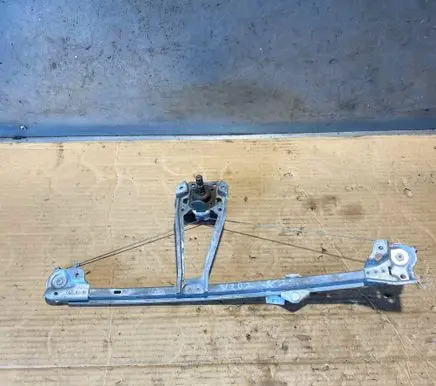 Mercedes-Benz C AMG W202 Rear door manual window regulator 