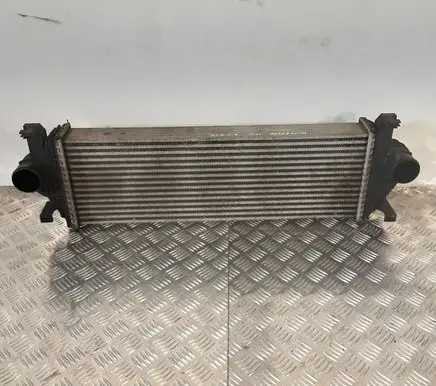 Jeep Grand Cherokee Intercooler radiator