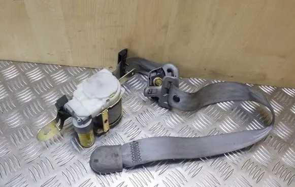 KIA Sorento Front seatbelt 0432022