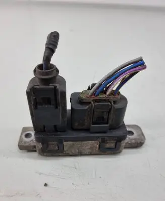 Land Rover Range Rover Velar Glow plug pre-heat relay 