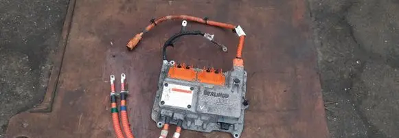 Citroen Berlingo Voltage converter inverter 9800150280