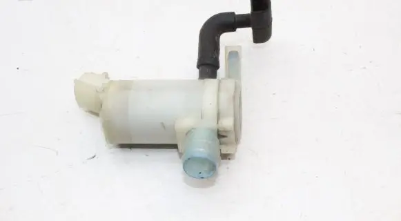 Subaru Outback (BS) Windscreen/windshield washer pump