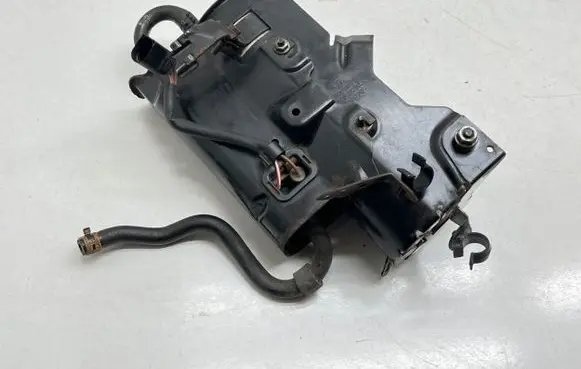 Volkswagen Transporter - Caravelle T5 Fuel filter bracket/mount holder 7E0127224C