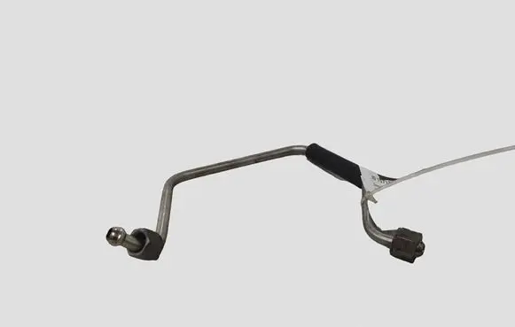 BMW 3 F30 F35 F31 Fuel injector supply line/pipe