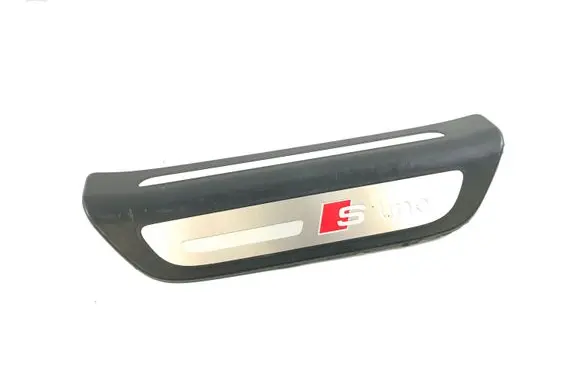 Audi Q3 8U Rear sill trim cover 8U0853375 8U0853375A 8U0853375B
