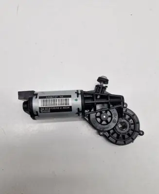 BMW X1 F48 F49 Seat adjustment motor 1226737 3207272016 122673710