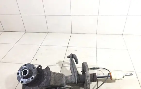 Audi A6 S6 C4 4A Front wheel hub spindle knuckle