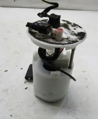 Suzuki Swift III In-tank fuel pump KRIS235789