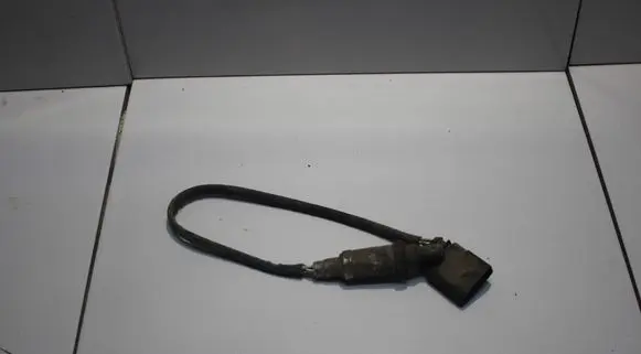 Audi A4 S4 B5 8D Lambda probe sensor 030906265 0258008119