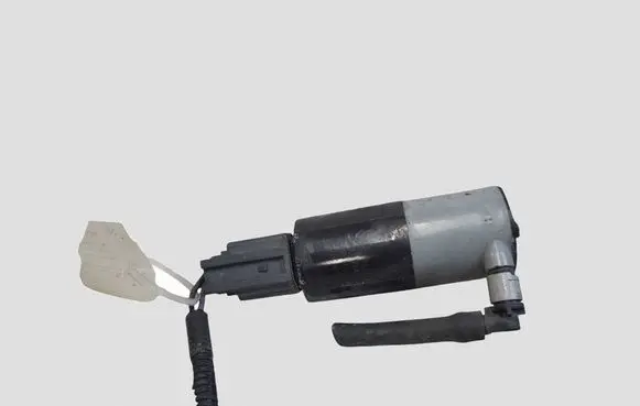 Volvo V40 Windscreen/windshield washer pump