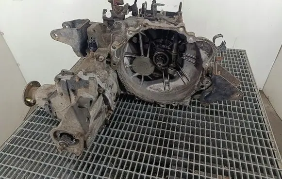 KIA Sportage Manual 5 speed gearbox L4H1