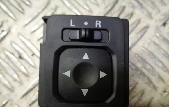 Mitsubishi Space Star Wing mirror switch 183570 5704B47