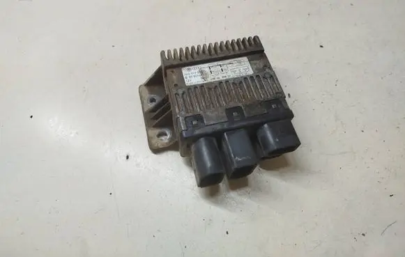 Volkswagen Transporter - Caravelle T5 Coolant fan relay 7H0919506D 898096000