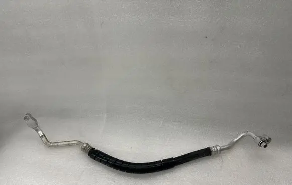 Mitsubishi Eclipse (D21A/D22A/D27A) Air conditioning (A/C) pipe/hose 2451403190