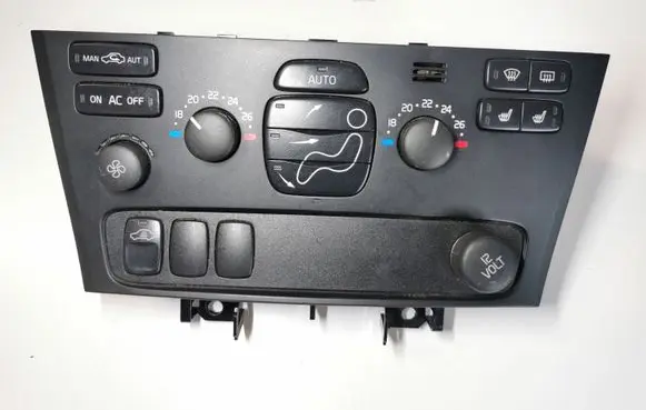 Volvo XC70 Climate control unit 8691876