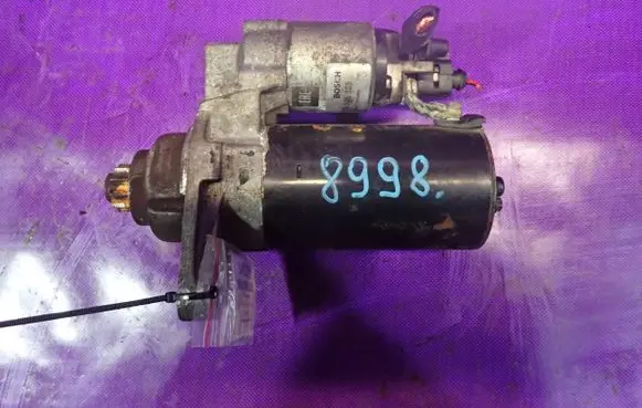 Volkswagen Polo IV 9N3 Starter motor 1005831311