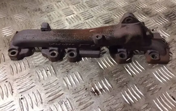 Opel Corsa E Exhaust manifold 55249434