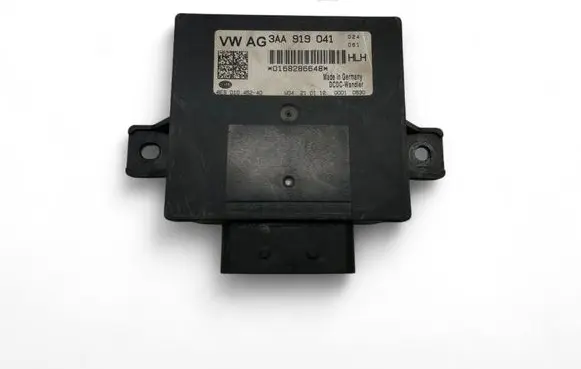 Volkswagen PASSAT B7 Voltage converter/converter module 3AA919041