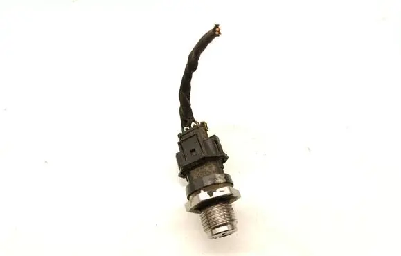 KIA Sorento Fuel pressure sensor 0281006035