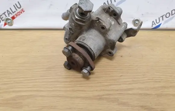 BMW X1 E84 Power steering pump 6780459