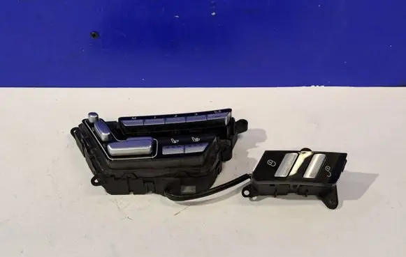 Mercedes-Benz S W221 Seat control switch A2218707651