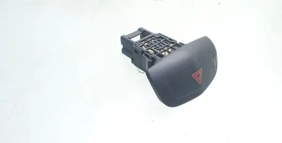 Nissan Primera Hazard light switch 06016