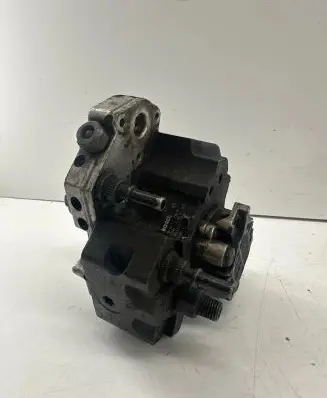 Fuel injection high pressure pump