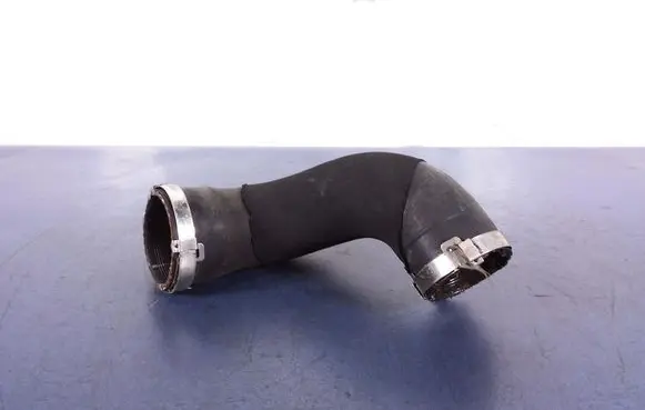 Audi A8 S8 D4 4H Air intake hose/pipe 4H0145738N