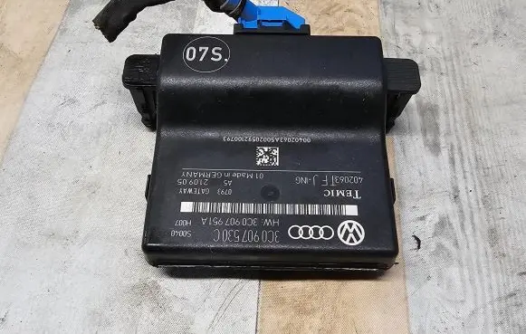 Volkswagen PASSAT B6 Gateway control module 3C0907951A 3C0907530C 210905