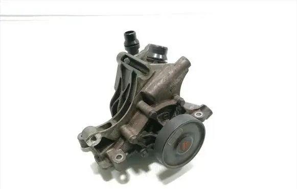Toyota Avensis T270 Water pump 