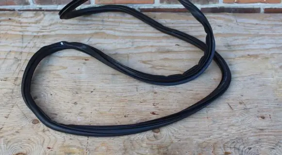 Audi A4 S4 B9 Front door rubber seal 8W0831721