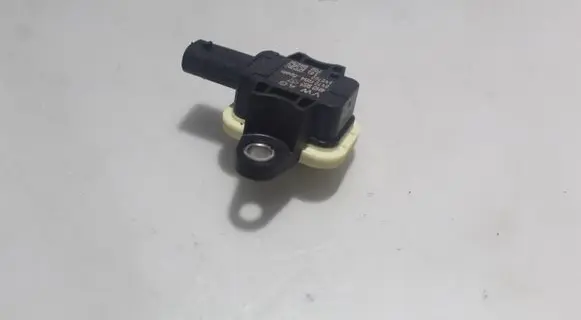 Volkswagen Polo V 6R Airbag deployment crash/impact sensor
