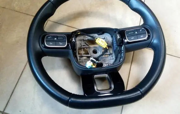 Steering wheel