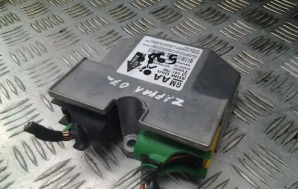 Opel Zafira A Airbag control unit/module 13241766 3279639 RBV6G0AHH