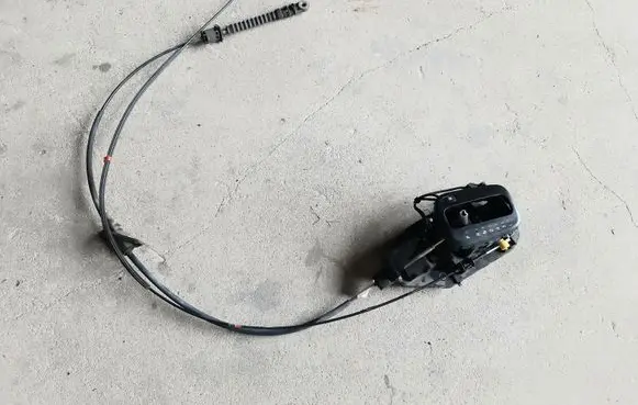 Volvo S80 Gear shifter/selector 8675068