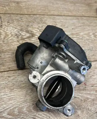 Seat Leon (5F) Throttle valve 04L128063T