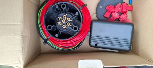 Volkswagen Touareg I Alarm control unit/module E2010R032452