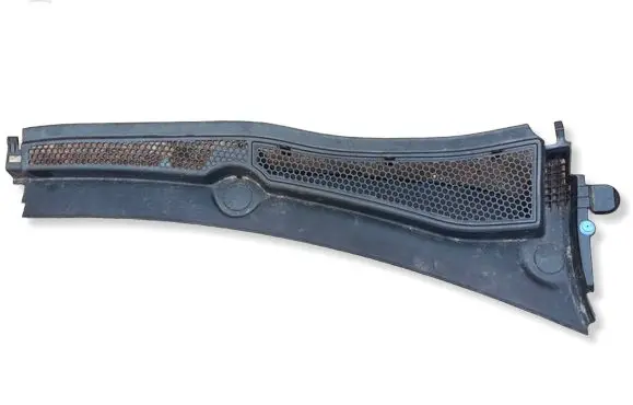 Peugeot 2008 I Wiper trim 9673302477